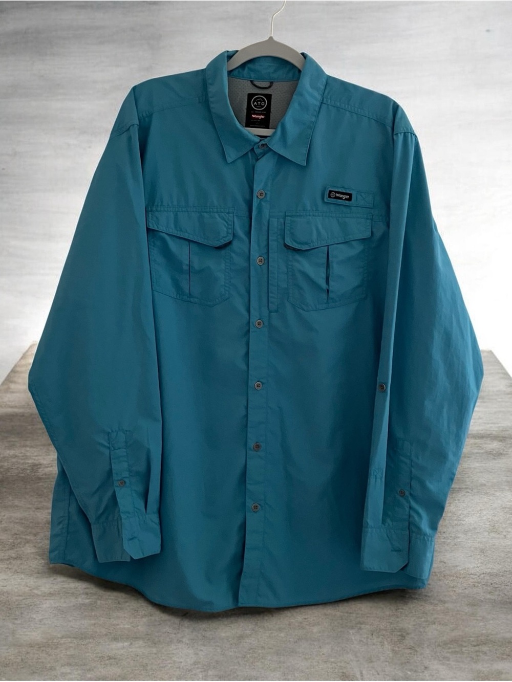 🎣 Wrangler ATG Men’s XL Blue Long Sleeve Outdoor Hiking Fishing Shirt RegularFit